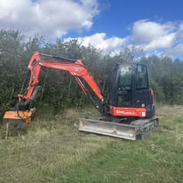 Pelle Kubota V55