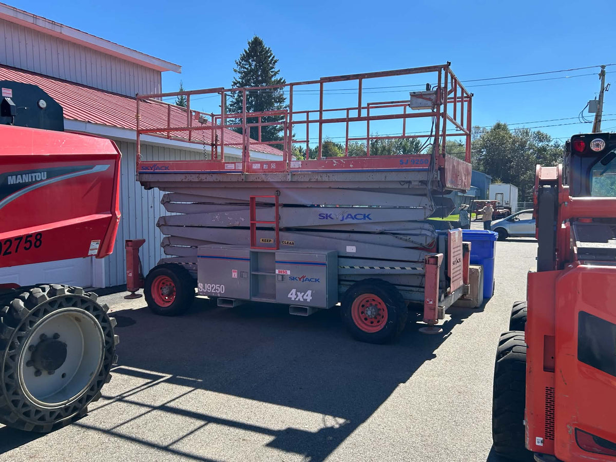 Plateau Lift Skyjack SJ9250 (4x4)